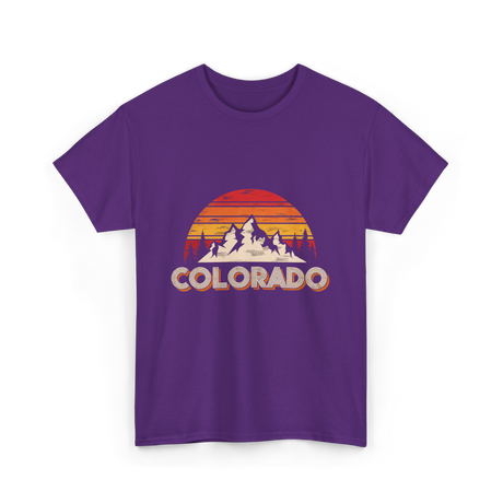 Colorado Retro Mountains Nature Hiking T-Shirt - Purple