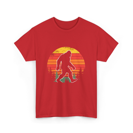 Bigfoot Silhouette Sasquatch Hunter T-Shirt - Red