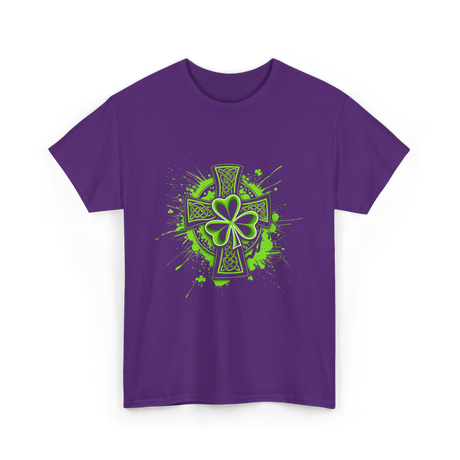 Celtic Knot Shamrock Clover St Patrick T-Shirt - Purple