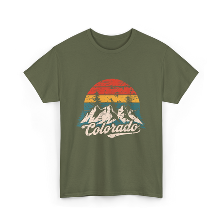 Colorado Mountains Nature Hiking T-Shirt - Military Green