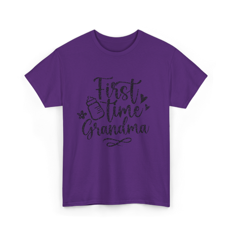 First Time Grandma Pregnancy Grandma T-Shirt - Purple