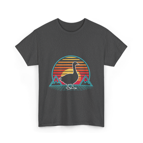 Goose Retro Vintage Animal Lover T-Shirt - Dark Heather