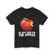 Im Just Here For Apples Apple T-Shirt - Black